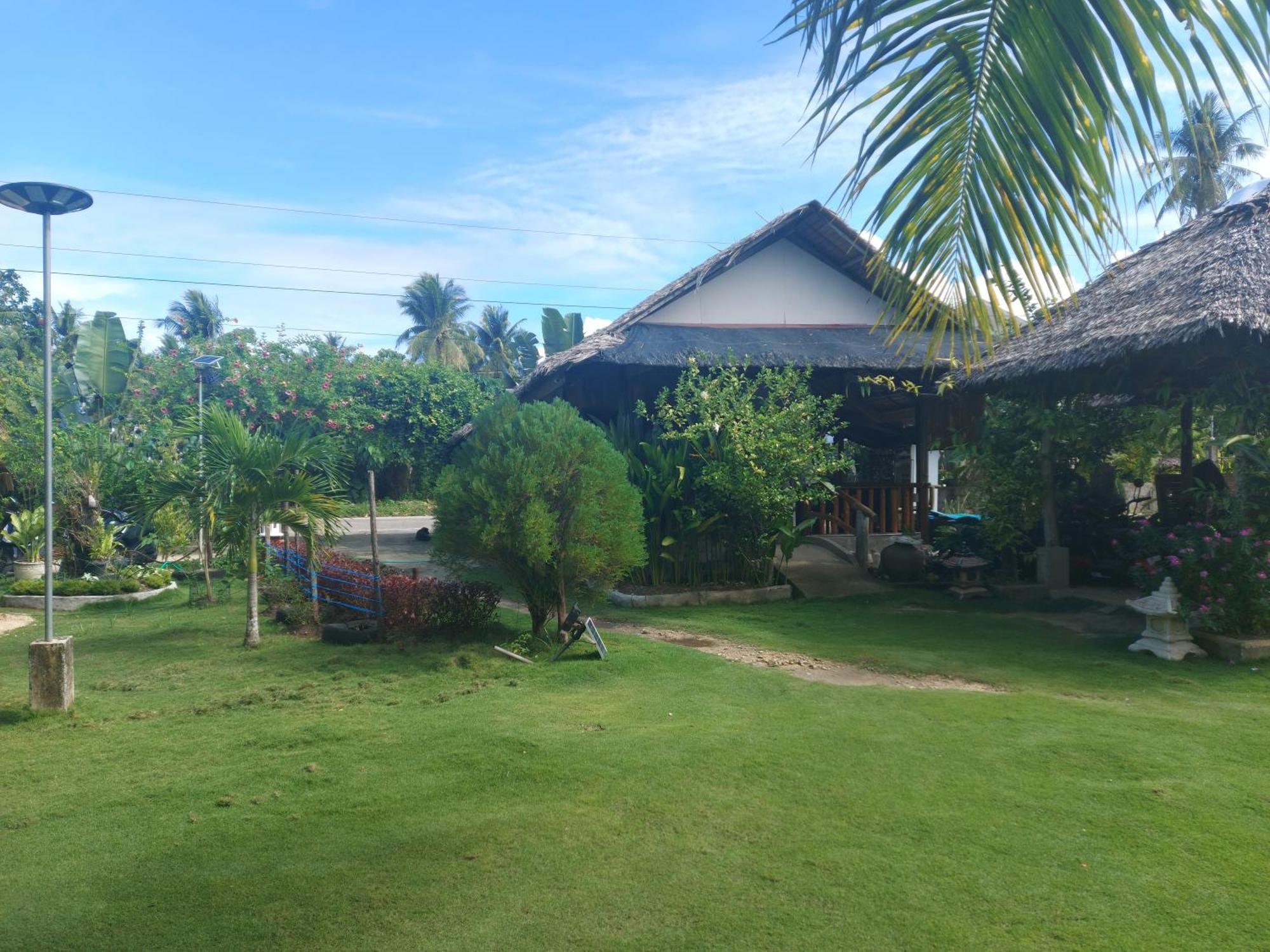 Gardenview Homestay Siargao Хенераль-Луна Екстер'єр фото